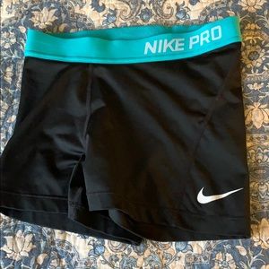 NIKE PRO SHORTS